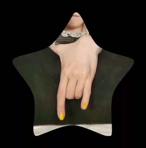 Any girls here ever been pleasured with leggings on the whole time?