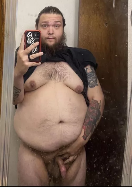 Anyone find this fat tatted bearded dad to be attractive??