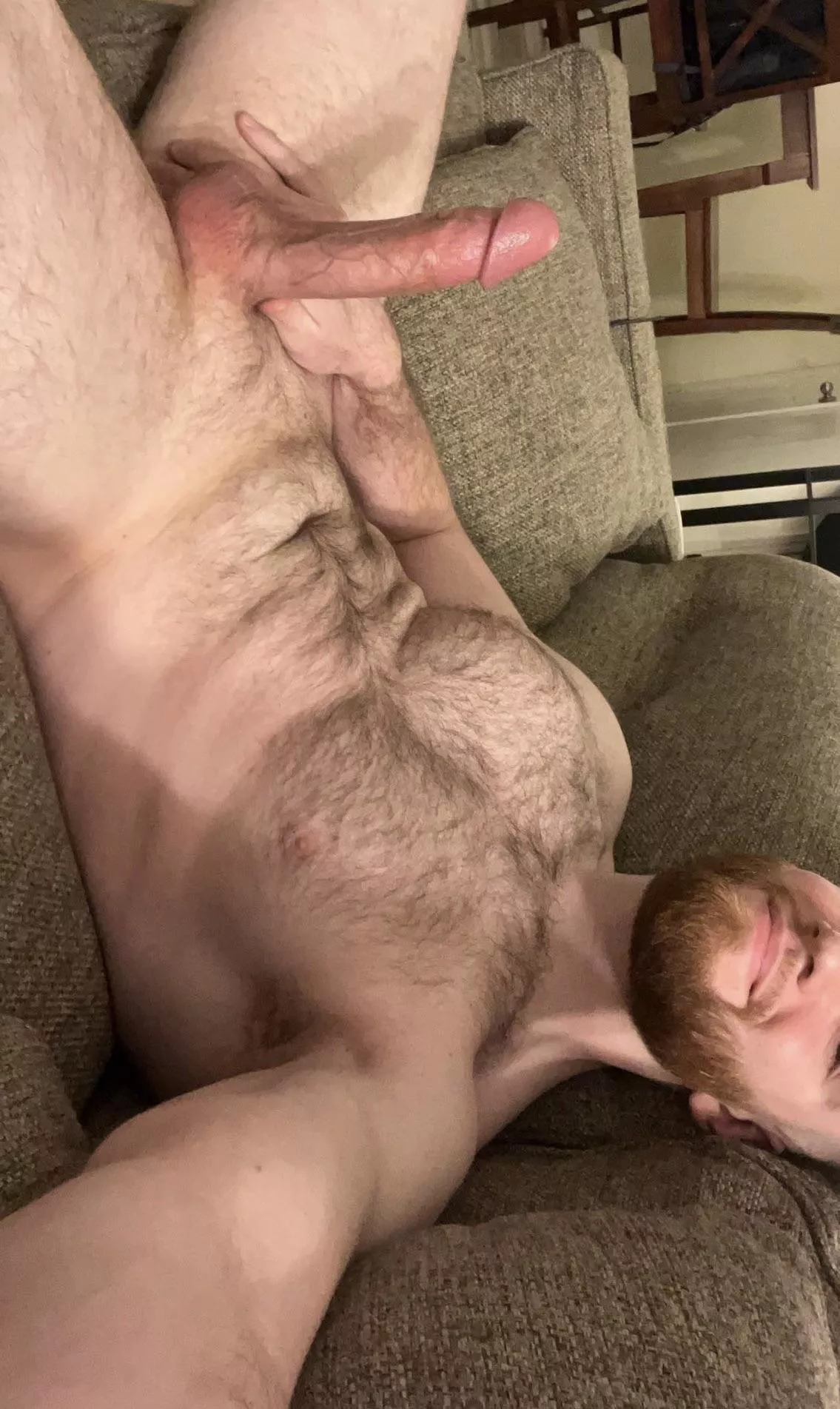 Back from the gym and winding down. Let me know what you would do to me 😌