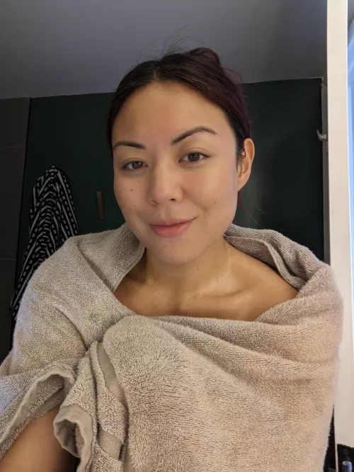 Before an early morning rinse 🥱