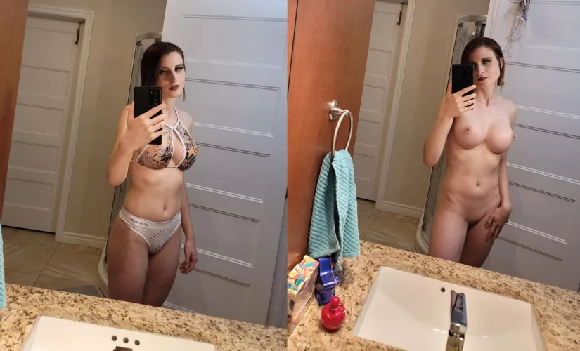 Boobies in mirror pic