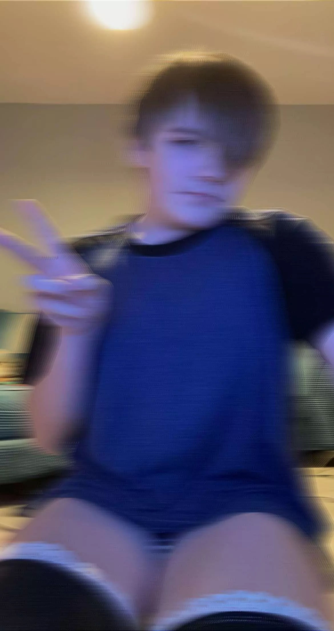 Bored, (18) dm me :3