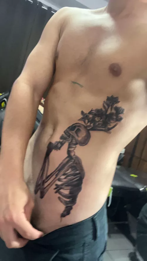 Can you believe this was my first tattoo? 🥵