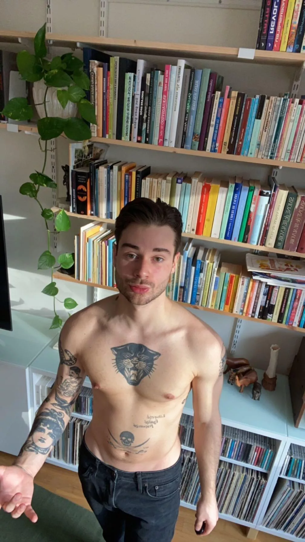 Check my bio to see me naked