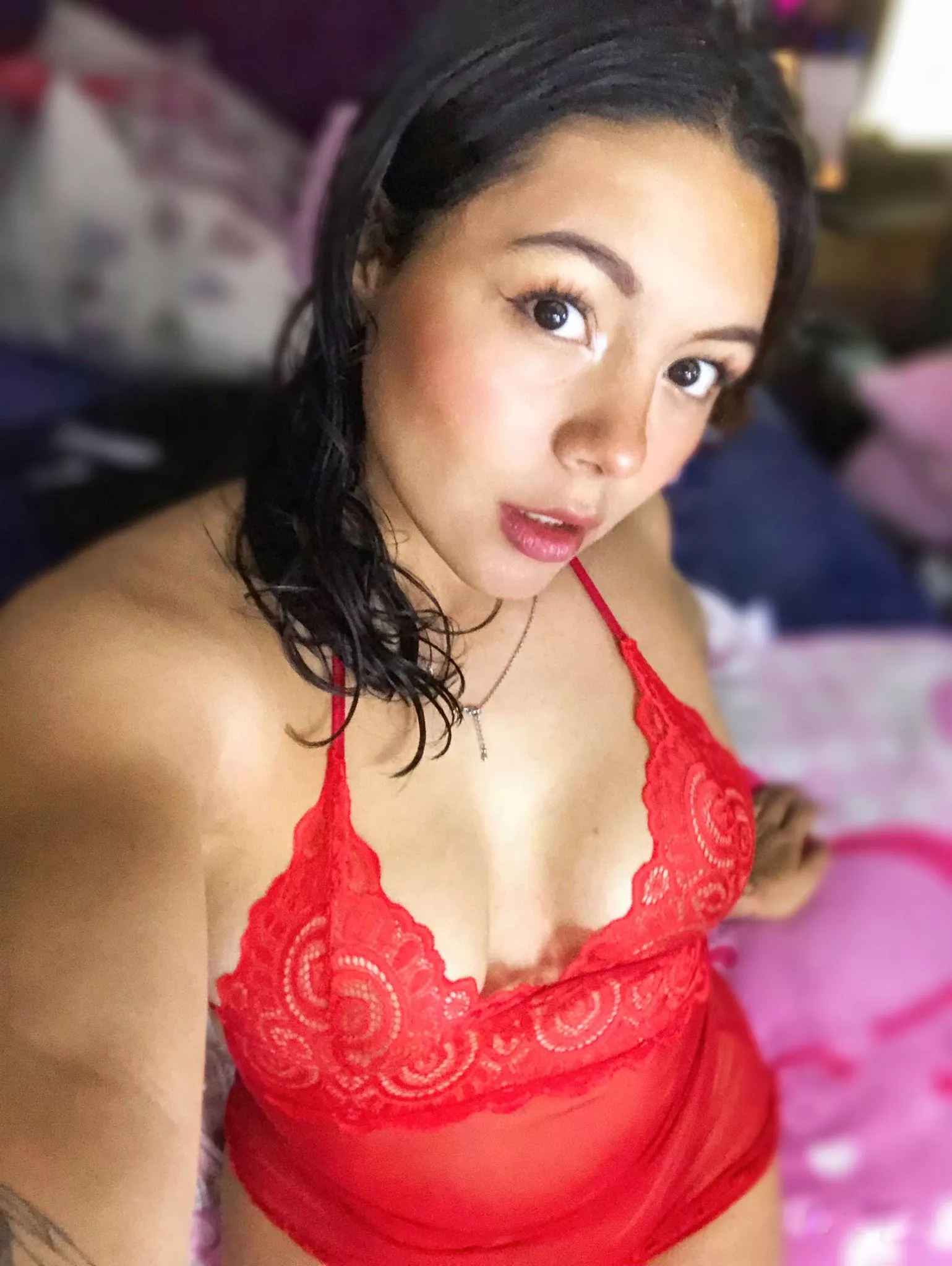 Do older men like half-Asian, half-Latina girls? Just wondering 🤔