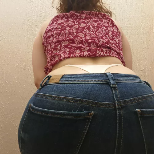 Do you like how this white thong looks on me?😋