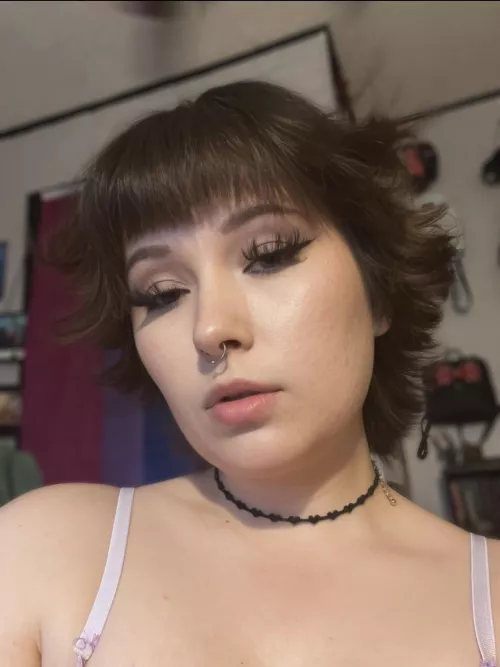 Finally I feel pretty with my short hair now 💗