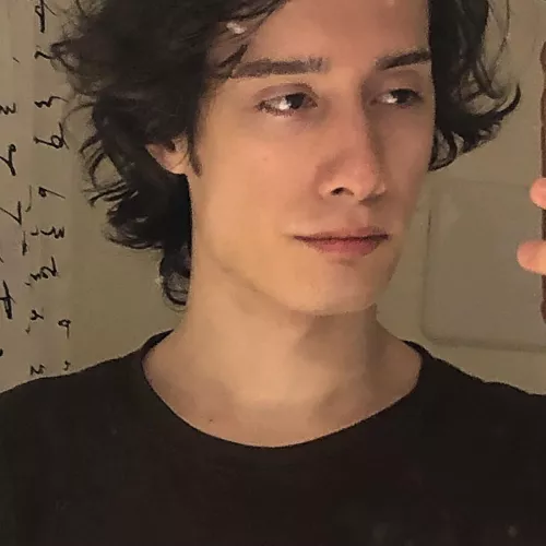 First time posting here! Hi everyone <3.