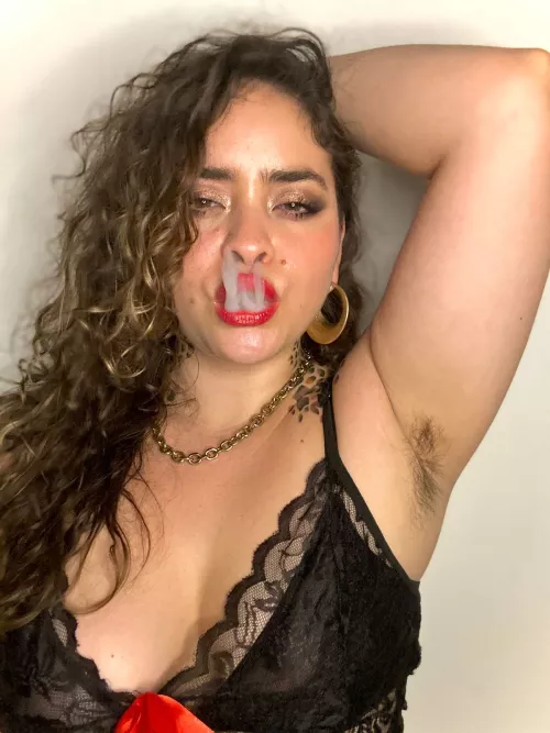 Hairy or shaved armpits?