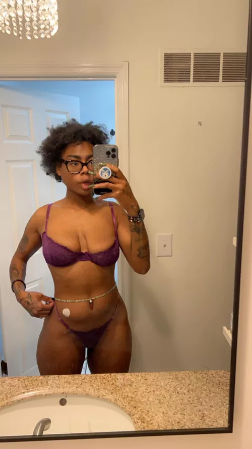 happy holidaysss - you should unwrap your gift ;)