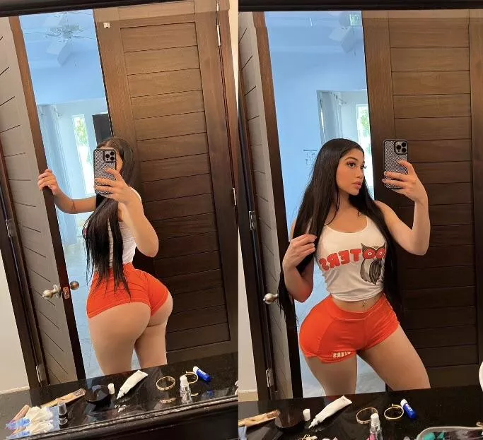 Huge Halloween Pumpkin 🍑