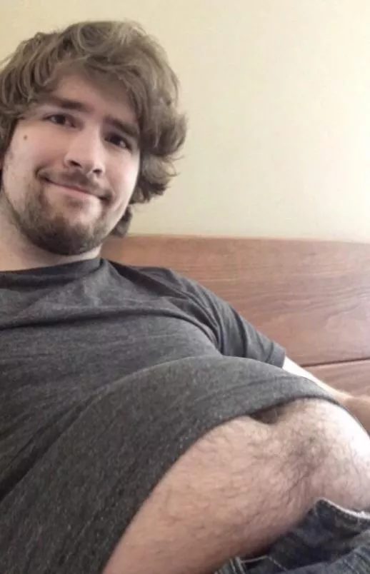 I don’t know if I count as a bear but I do have this random fuzzy gut 😂