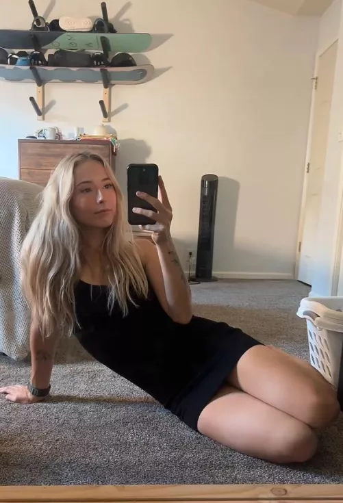 I love this black dress