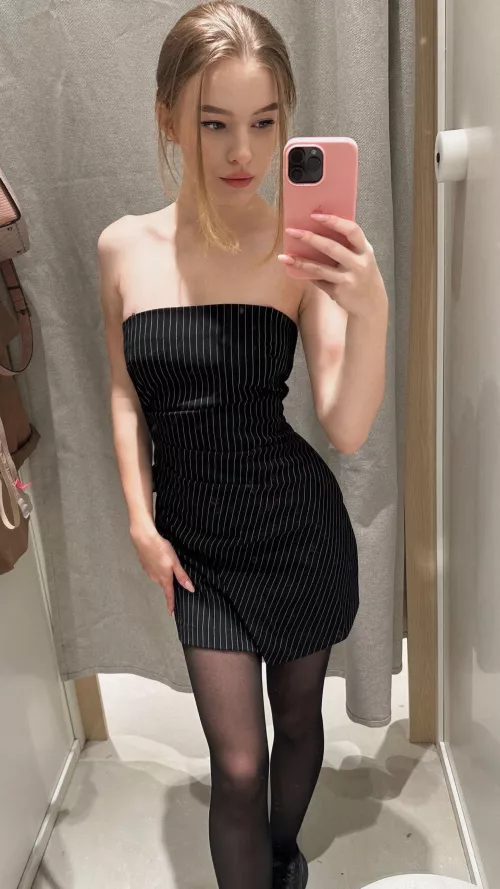 I might be small but I prefer having big things in me