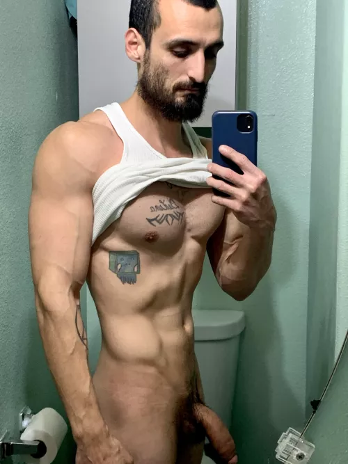 i need so[m]e one to use me like a sex toy!