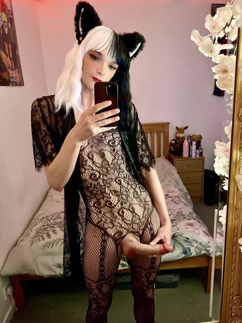 If I sent you this pic, how would you reply? 🤭