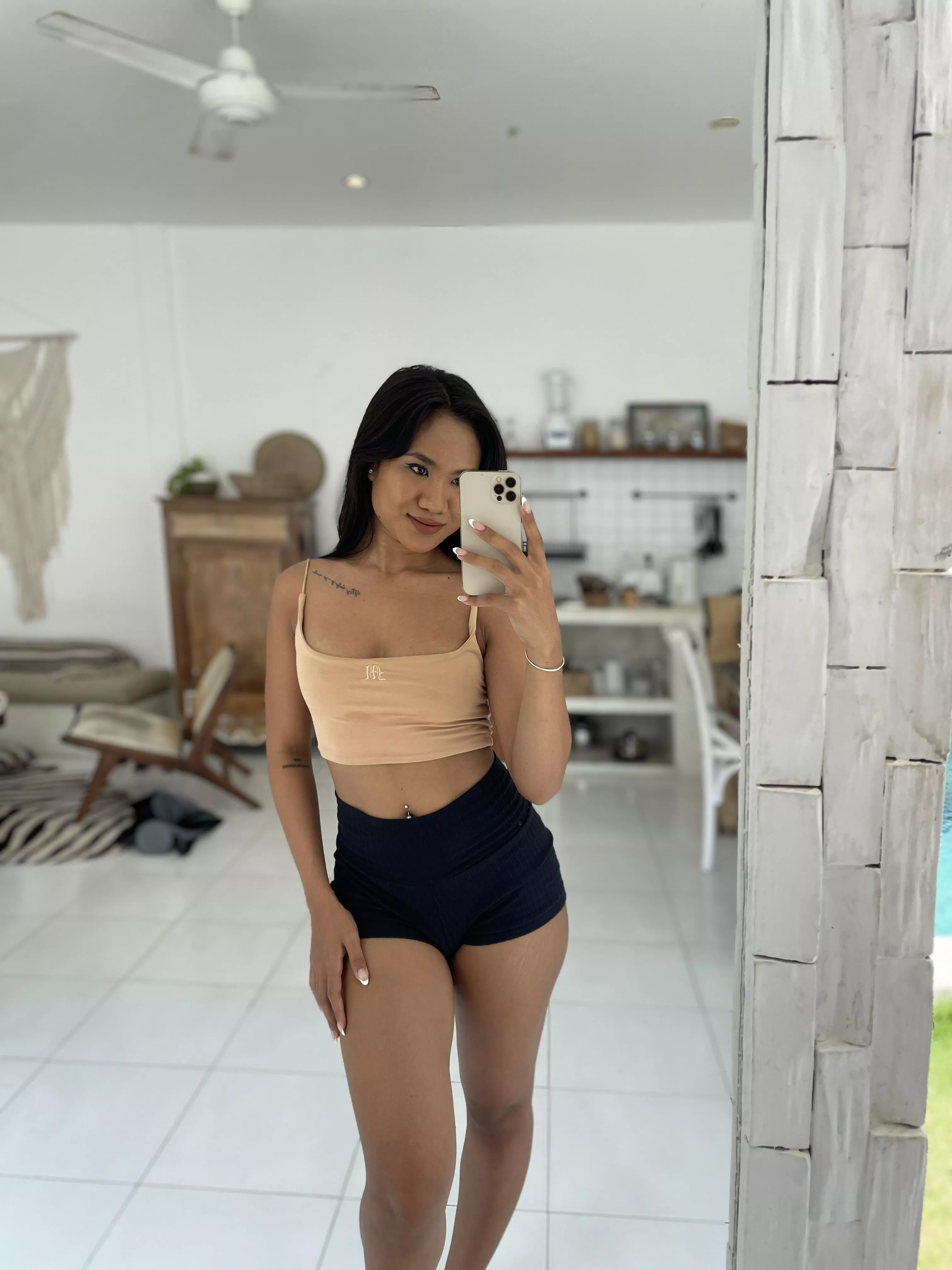 i’m 21 and 5'2ft tall.. Am i fuckable?