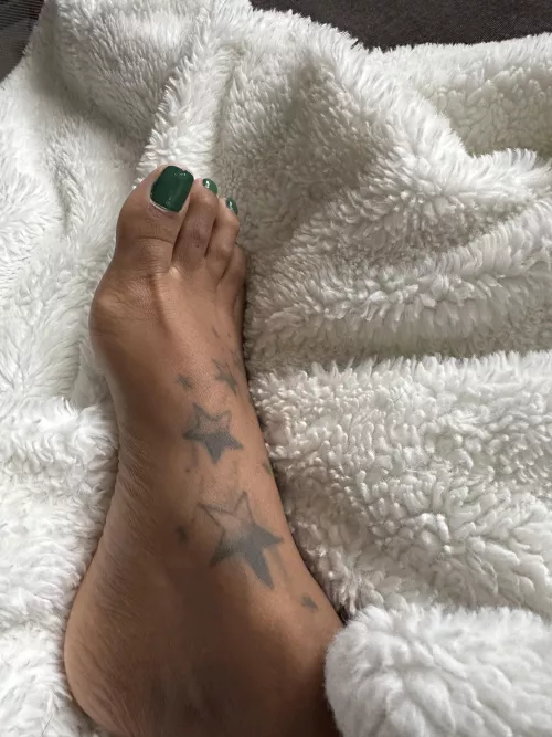 It’s cold in NY tonight, who’s warming up my feet?