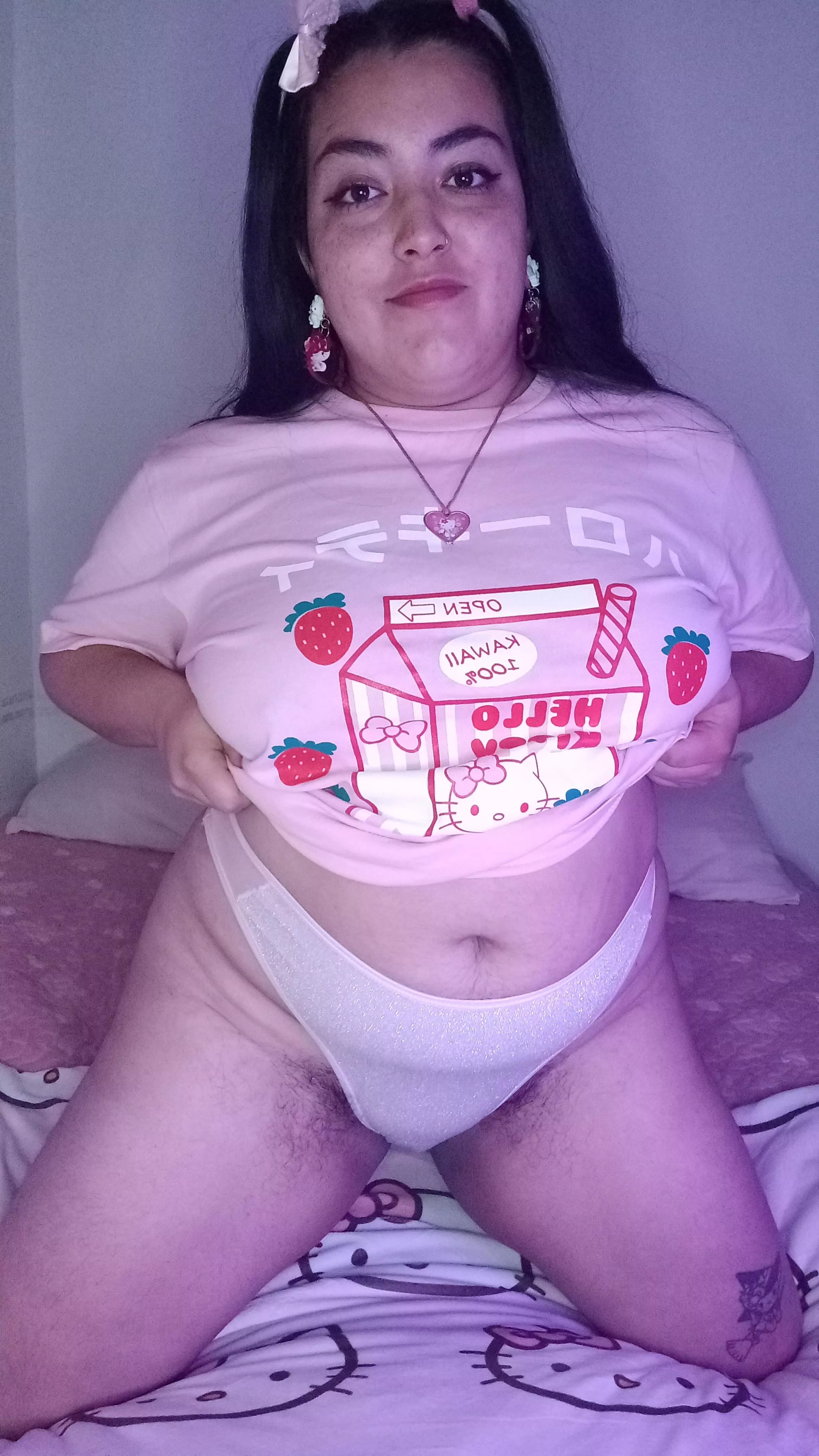 Just a hairy chubby cutie 💘