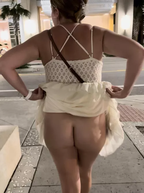 Love feeling the air touch my pussy