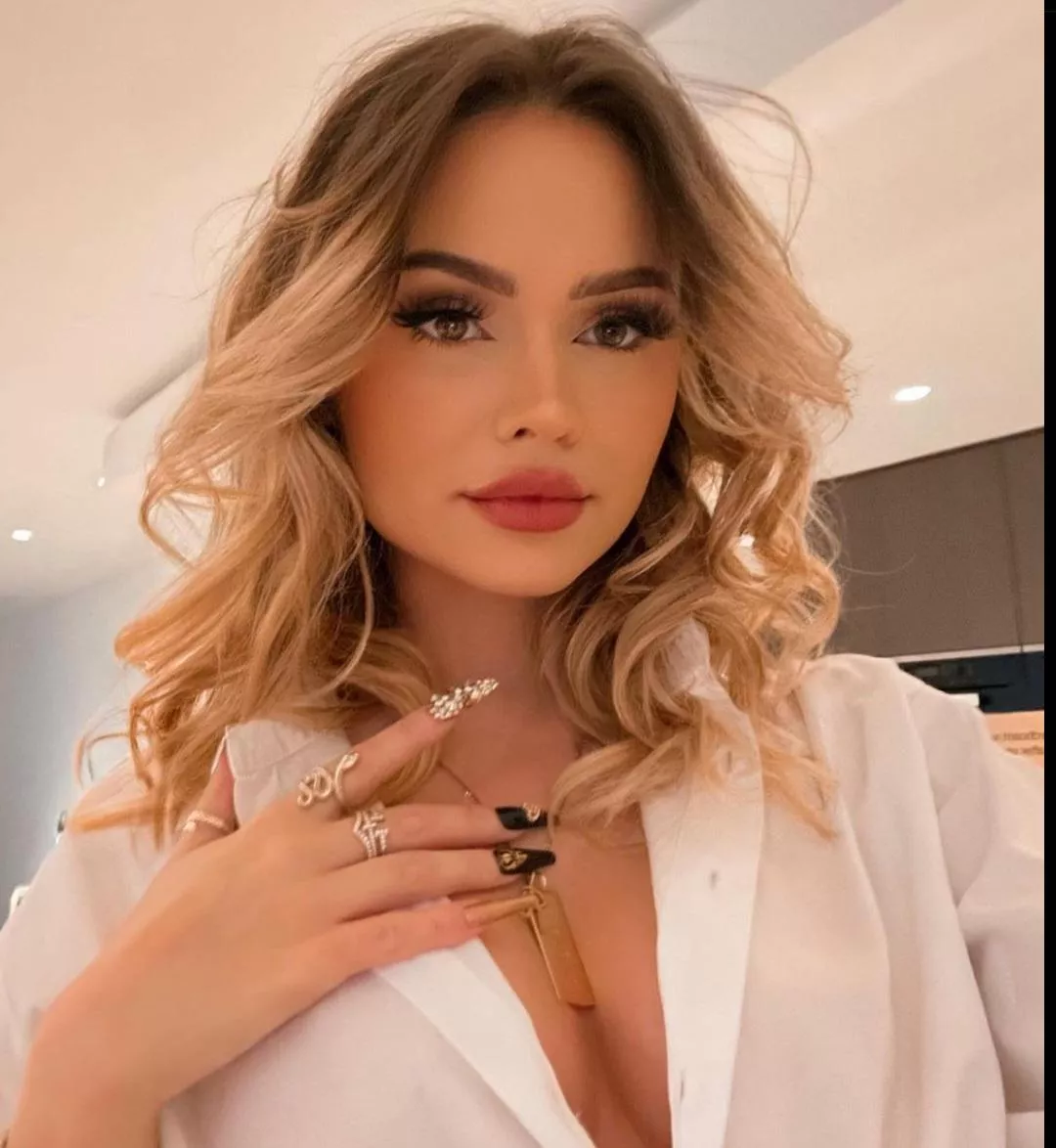 Love these nails 😍