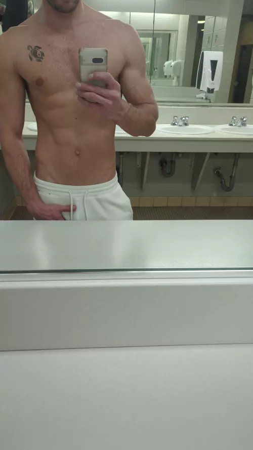 Love to freeball 😈😜 hbu ?