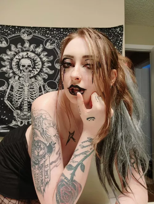 Mess up my lipstick 💄