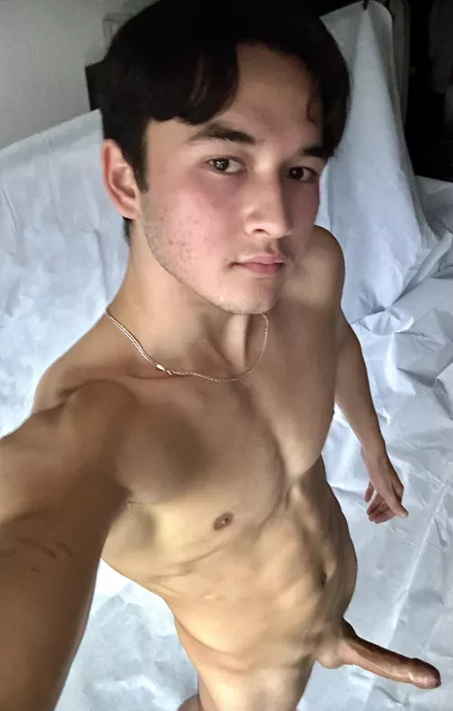 OMG I’m sooo horny💦 I’m 19 y.o and half Swiss half Asian…I fucked my Twink friend and got it on video🫣 How would you rate me from 1-10?😈