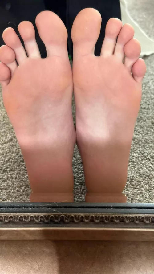 One more for you foot lovers… :P