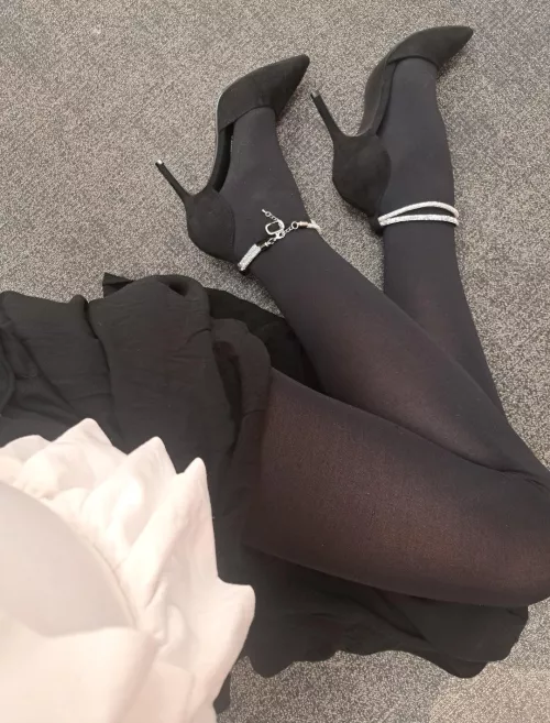 One more pic of my new fav 🖤