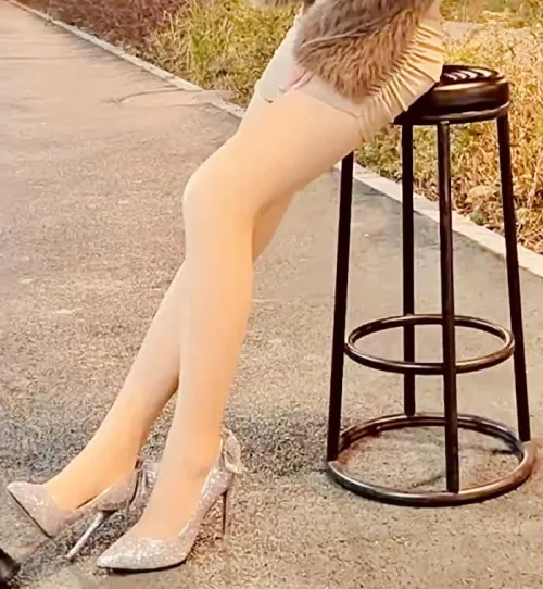 Outdoor glitter heels