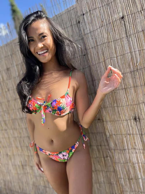 Petite girls can be sexy too