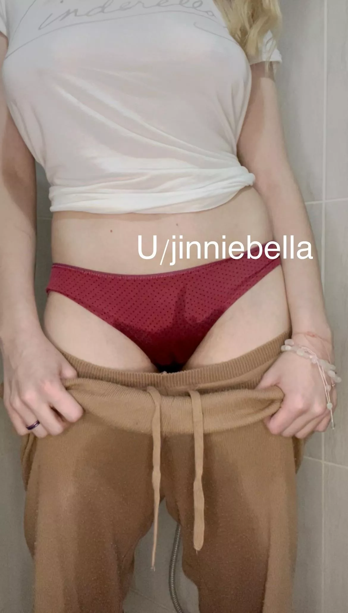 Pissing in my panties before my birthdayyy