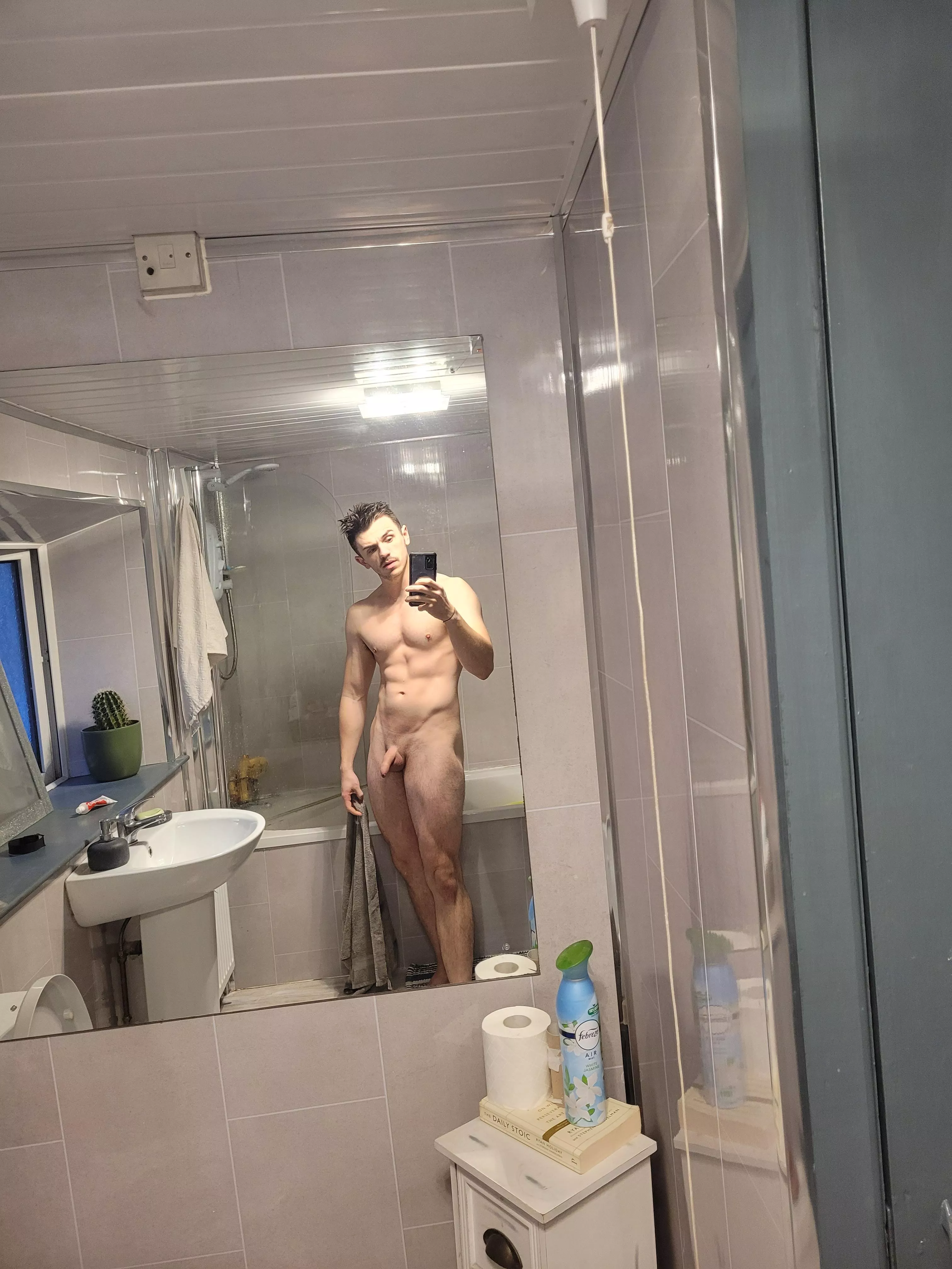 Reddit Loves Hiding My Chats. Apologies to anyone messaged me.