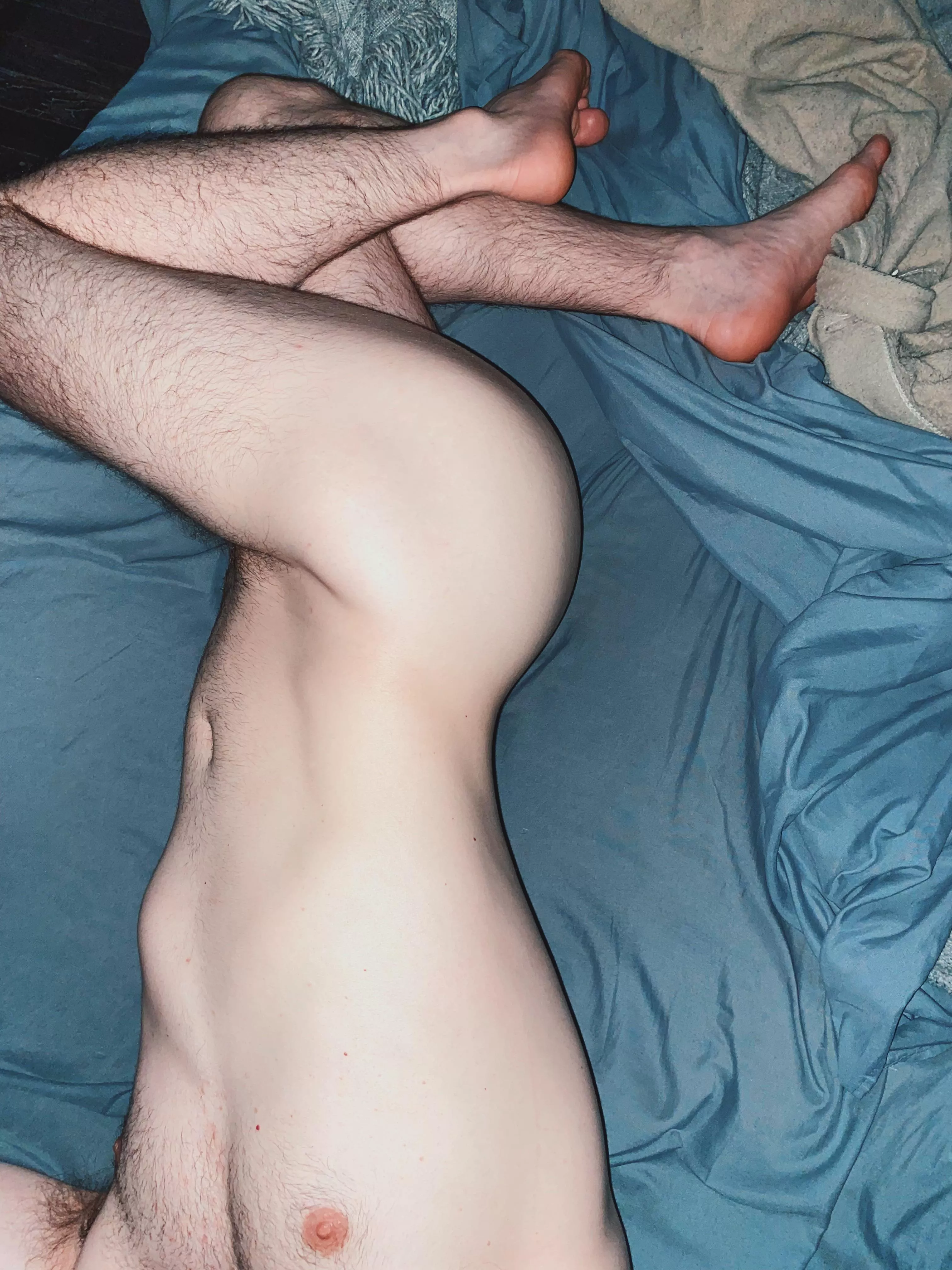 Some big bro wants to spoon me?