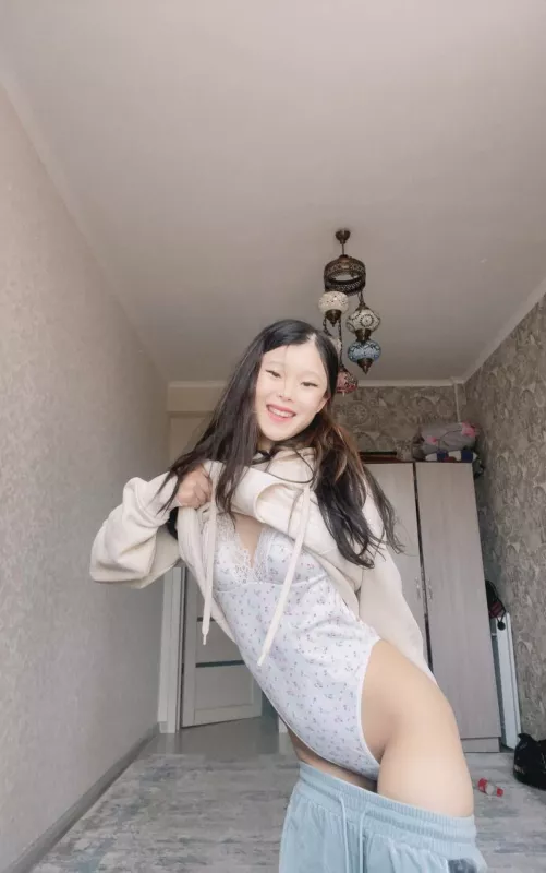 The white body looks beautiful on me