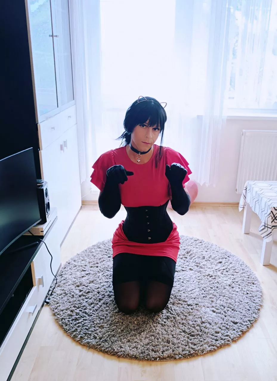 This is how my sissy Amanda greets me when I come back home. Isn't she a good gurl!?