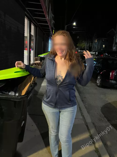 Totally appropriate attire for a post-foursome visit to Jimmy John’s right?