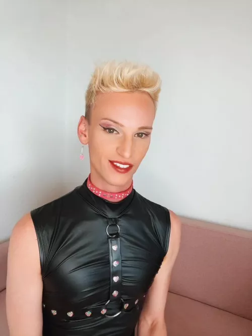 Who's gonna add the leash to my outfit?