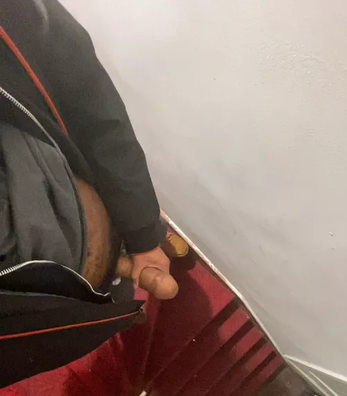 Would you take bbc in the stairwell?