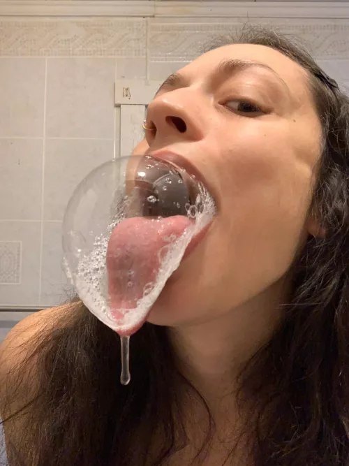 Your girlfriend is too shy to send you selfies, yet she's sending stupid whore photos like this to every man you know~