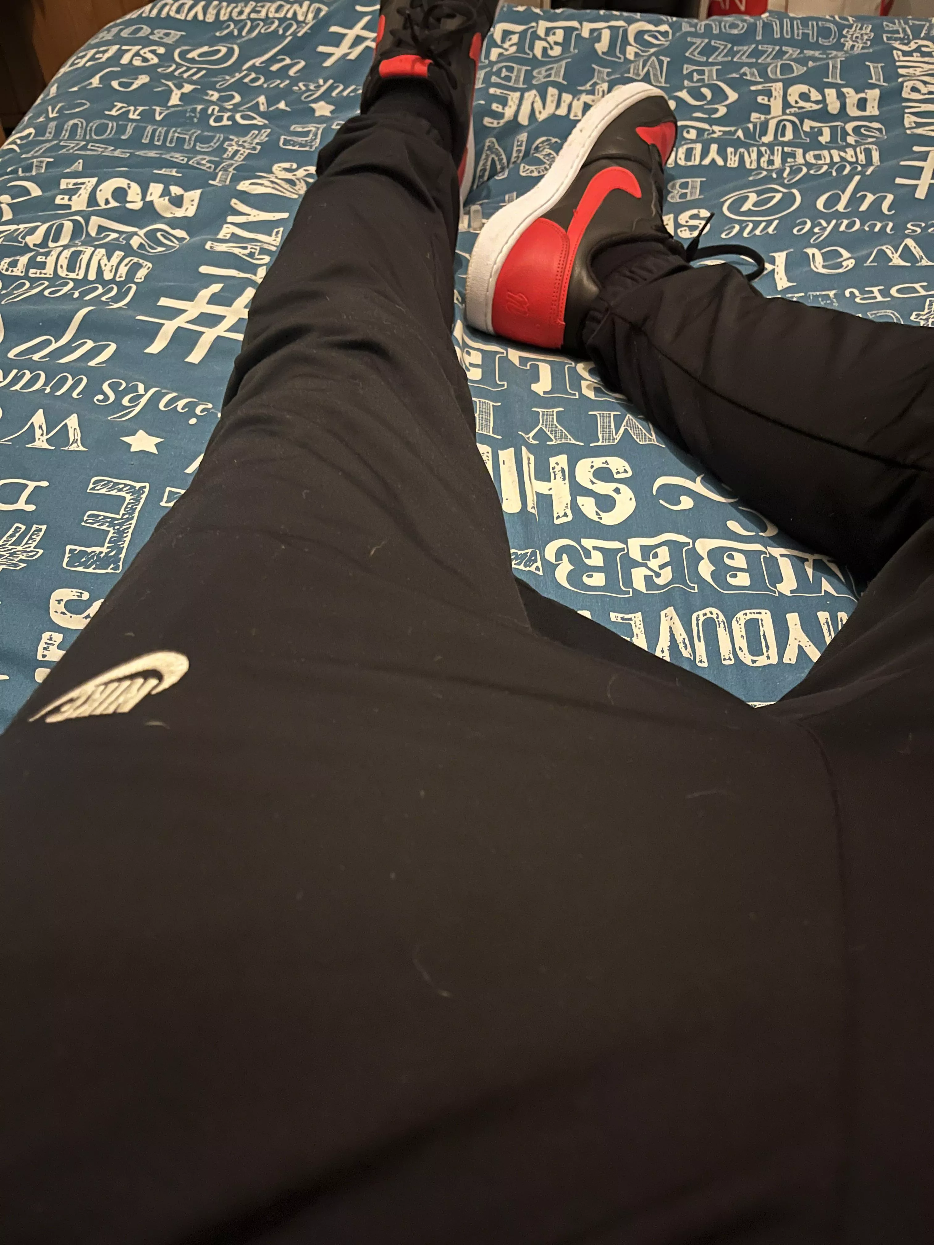 25 uk dirty kinky teacher home alone looking a phone wank or filthy chat love footballers and love legs and socks too snap is corey_0102