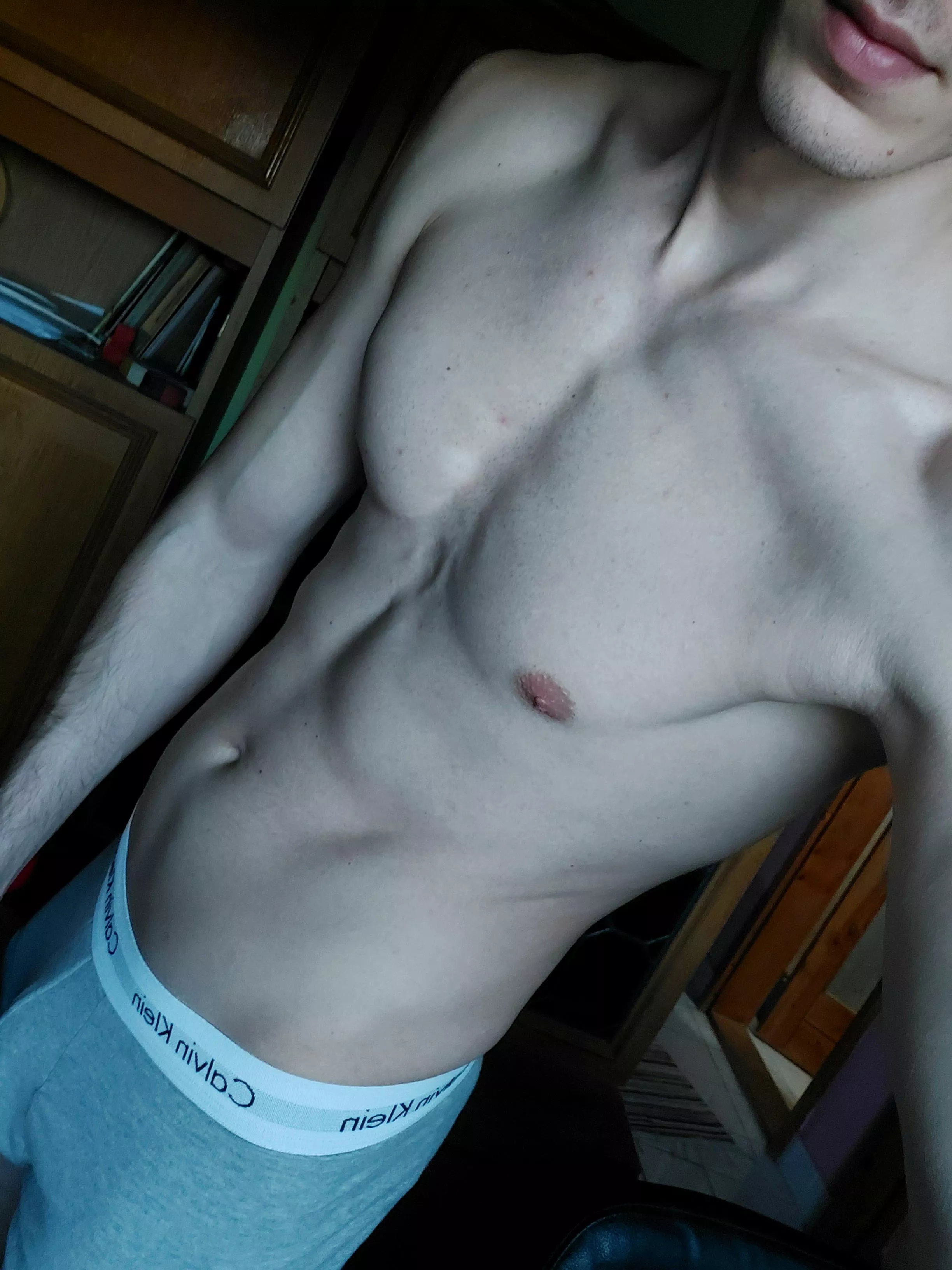 25 verd. Any younger top?