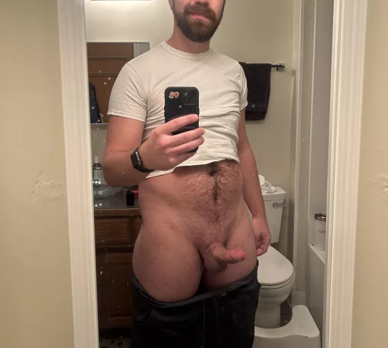 [33] Daddy is getting ready for work. Are you ready to work?