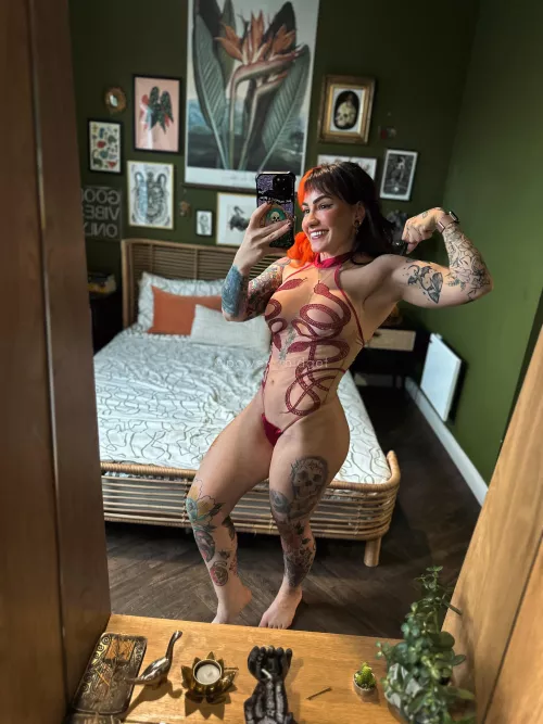 4ft 8” little cutie 🥰