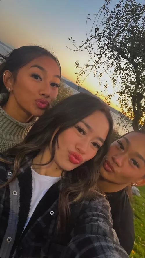 All three got it from their mama