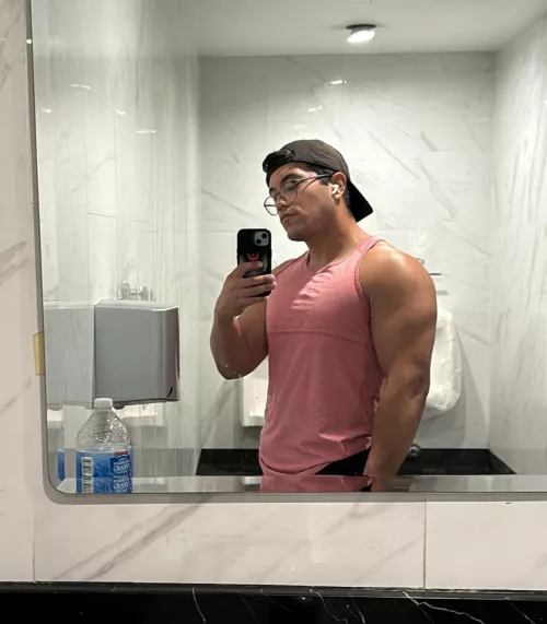 Arm day was a success 🥸