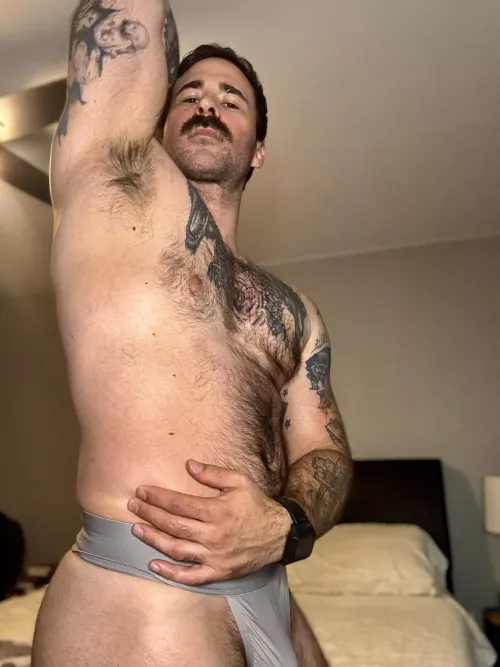 Come give them a lick slut