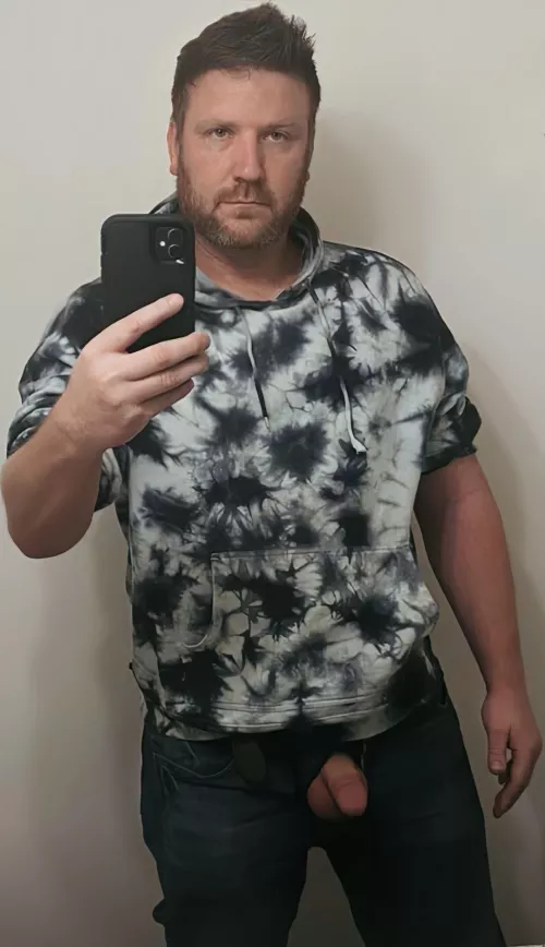 Daddy being naughty in the bathroom at work (43)