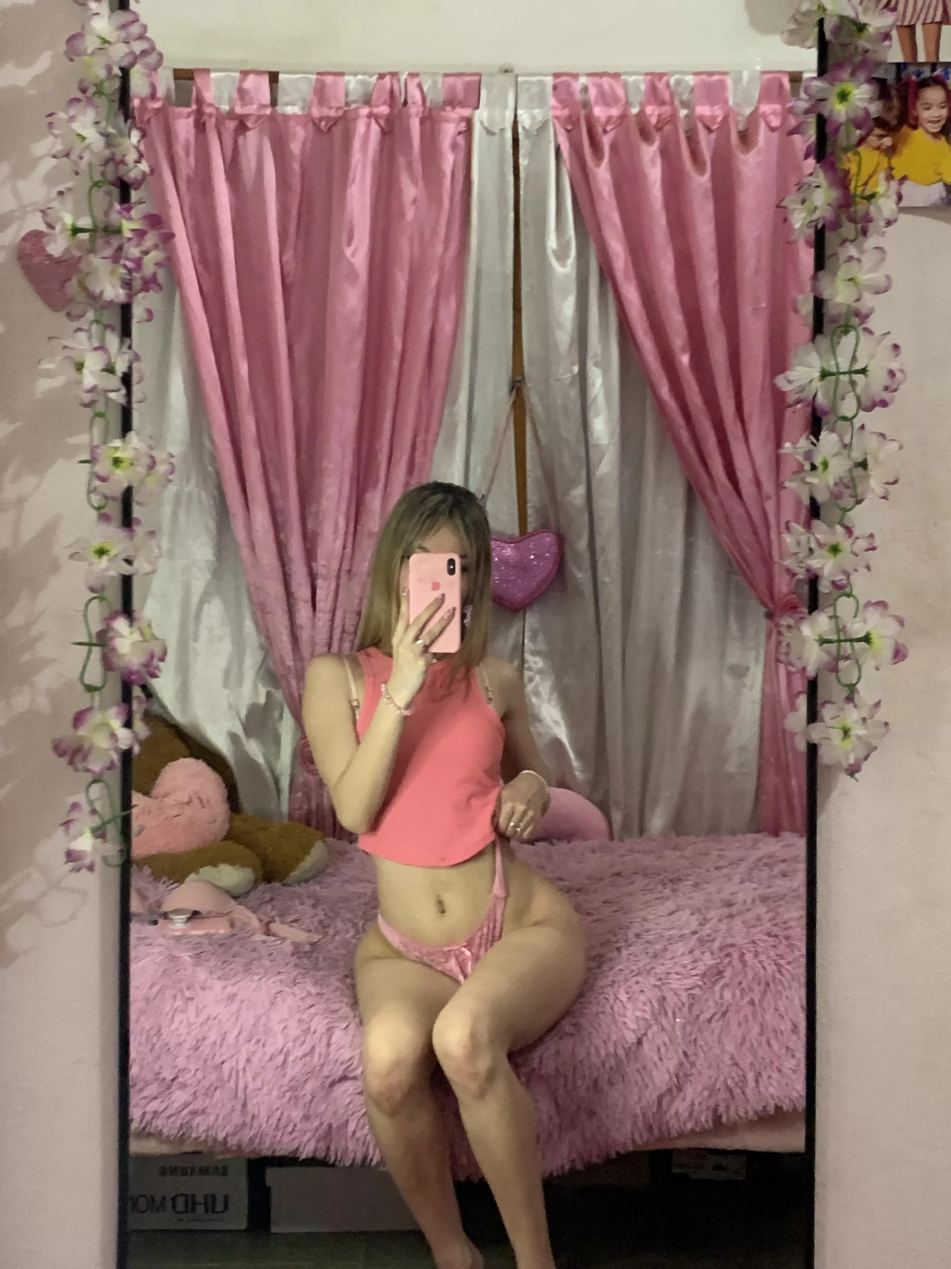 Does a flat girl like me count?